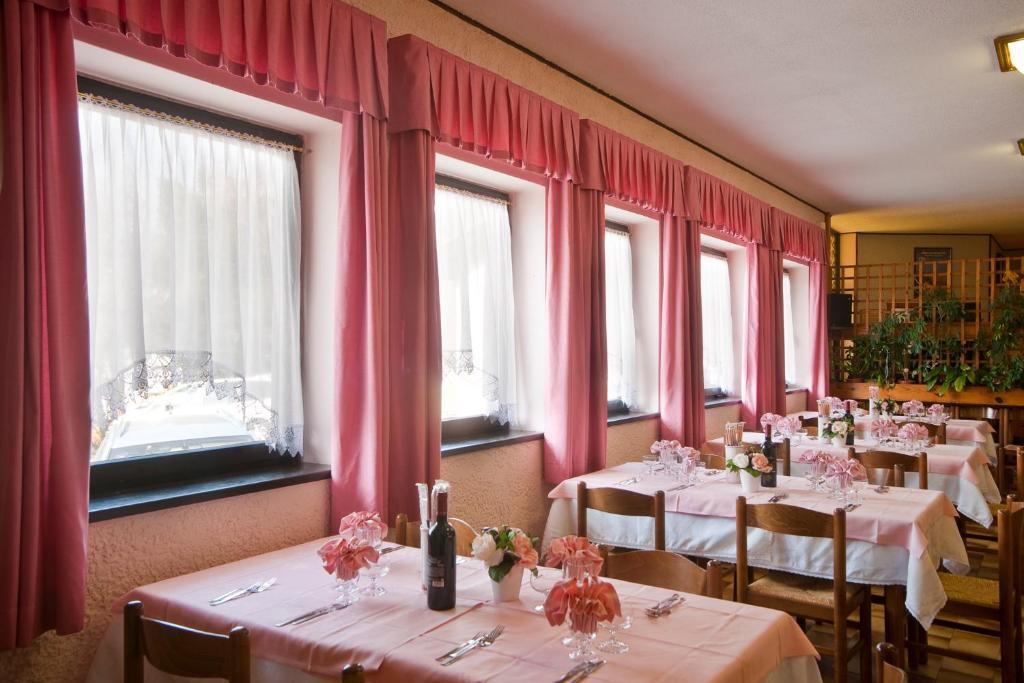 Albergo Negritella Borgo Valsugana ภายนอก รูปภาพ
