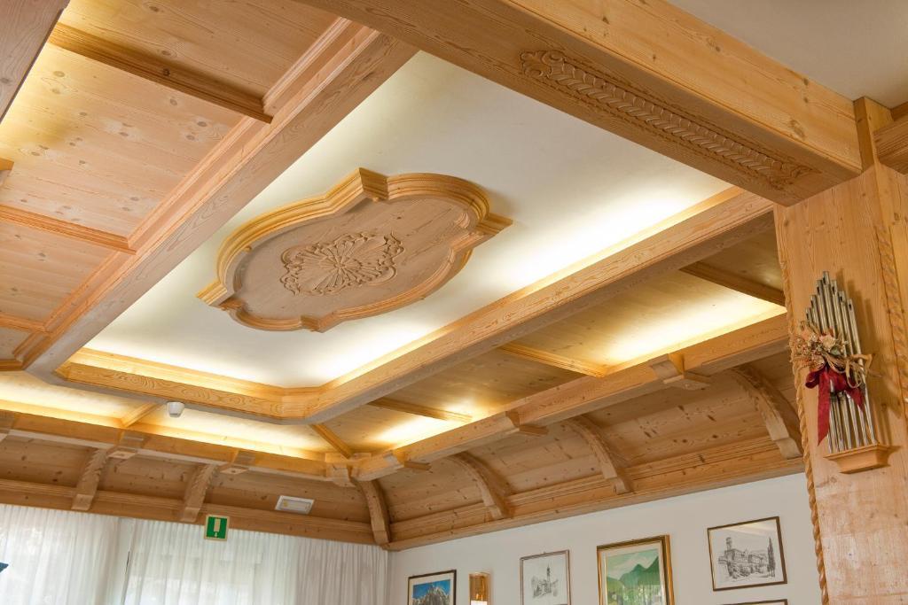 Albergo Negritella Borgo Valsugana ภายนอก รูปภาพ